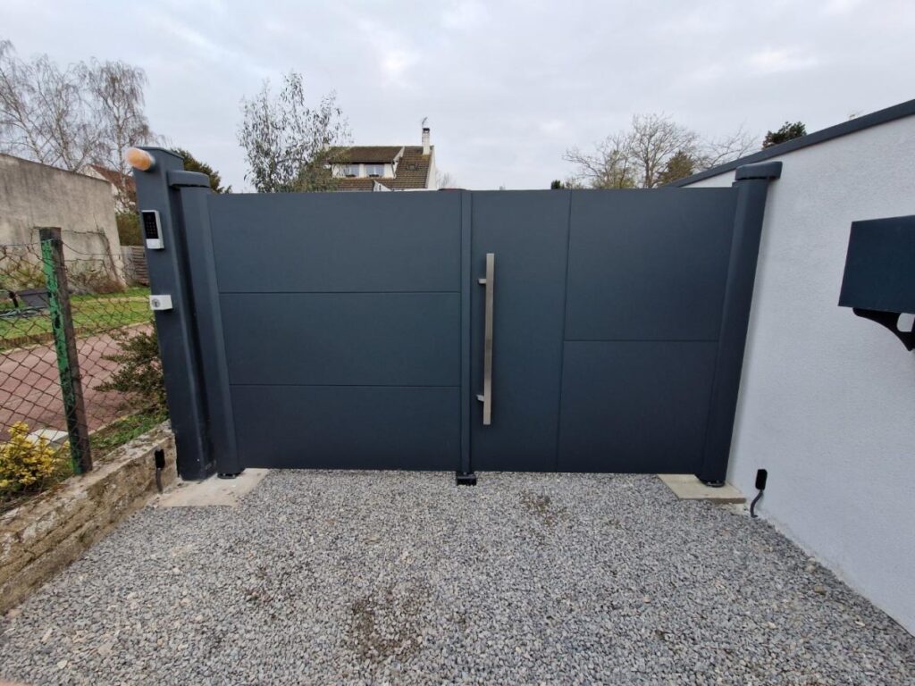Portail aluminium architecte Novatis FRANCE